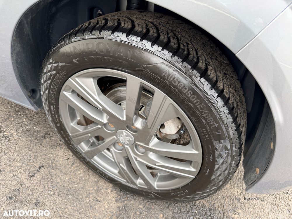 Peugeot 208 BlueHDi 100 Active Pack - 14