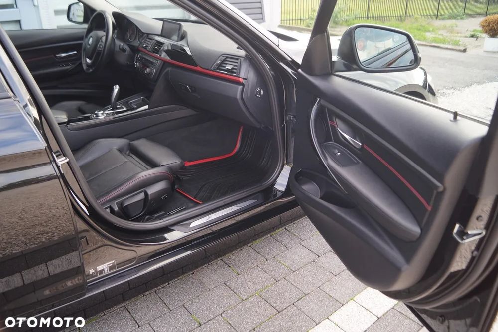 BMW Seria 3 328i xDrive Sport-Aut Sport Line - 18