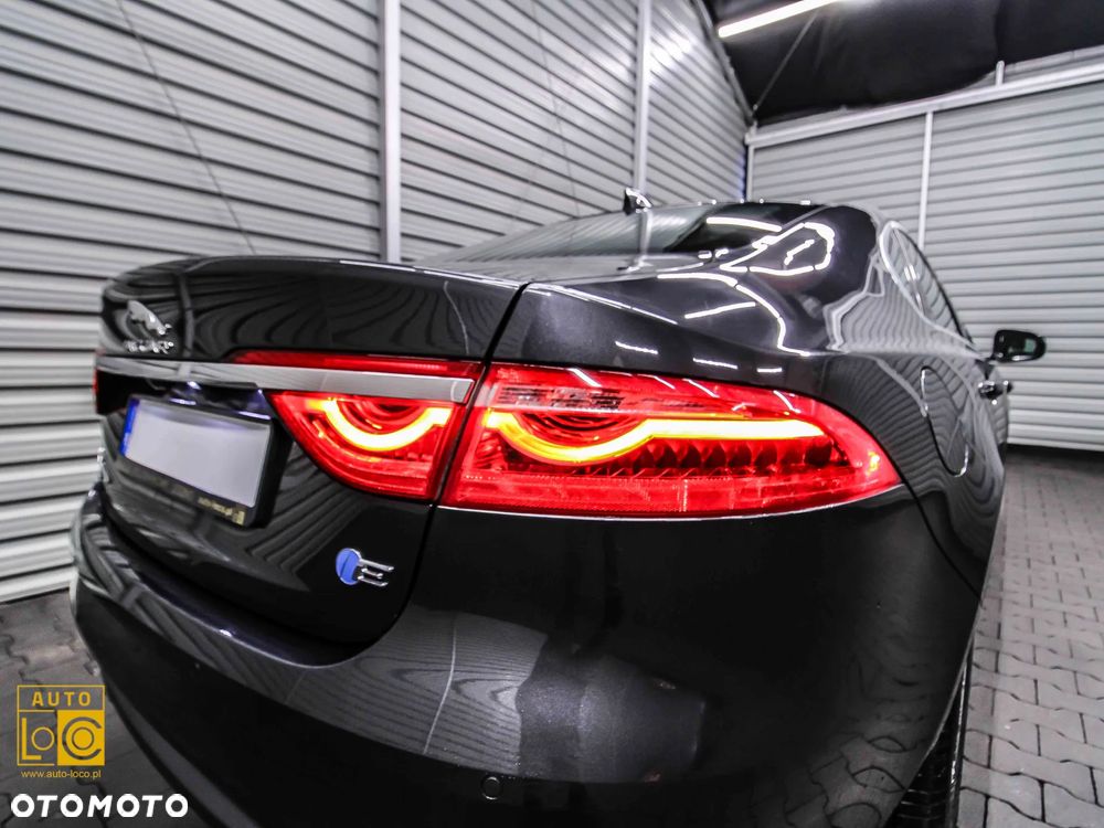 Jaguar XF E-Performance Portfolio - 37