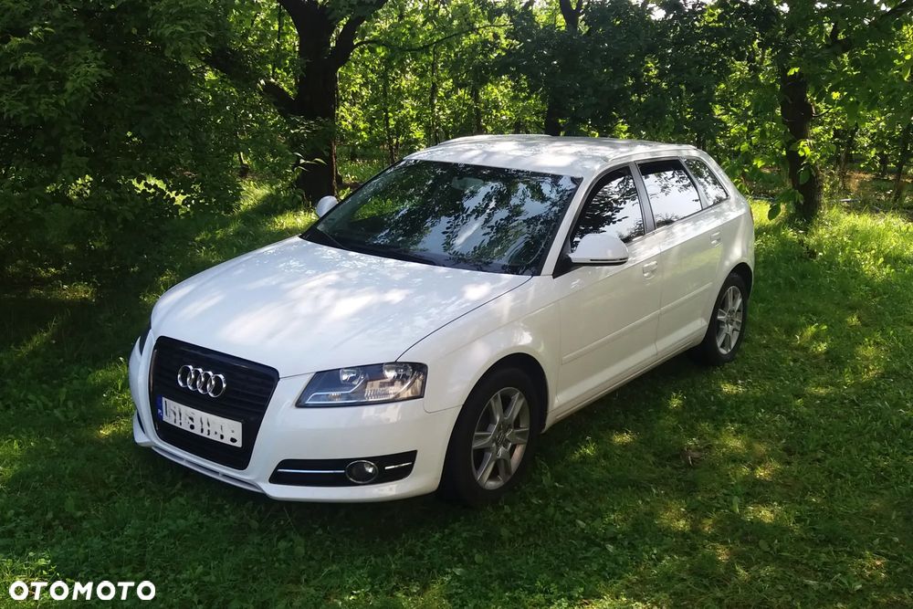 Audi A3 Sportback - 1