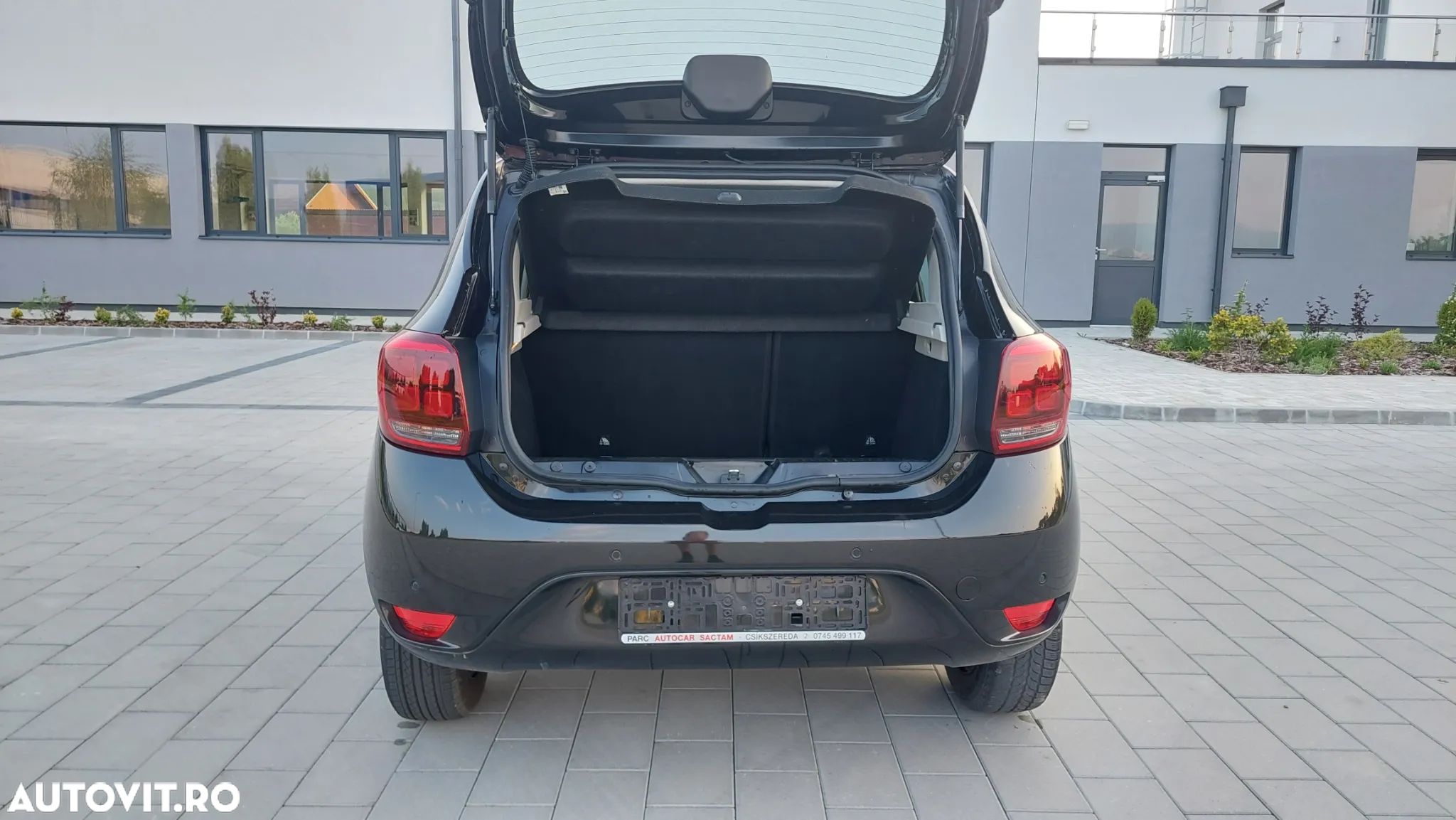 Dacia Sandero TCe 100 Comfort - 1