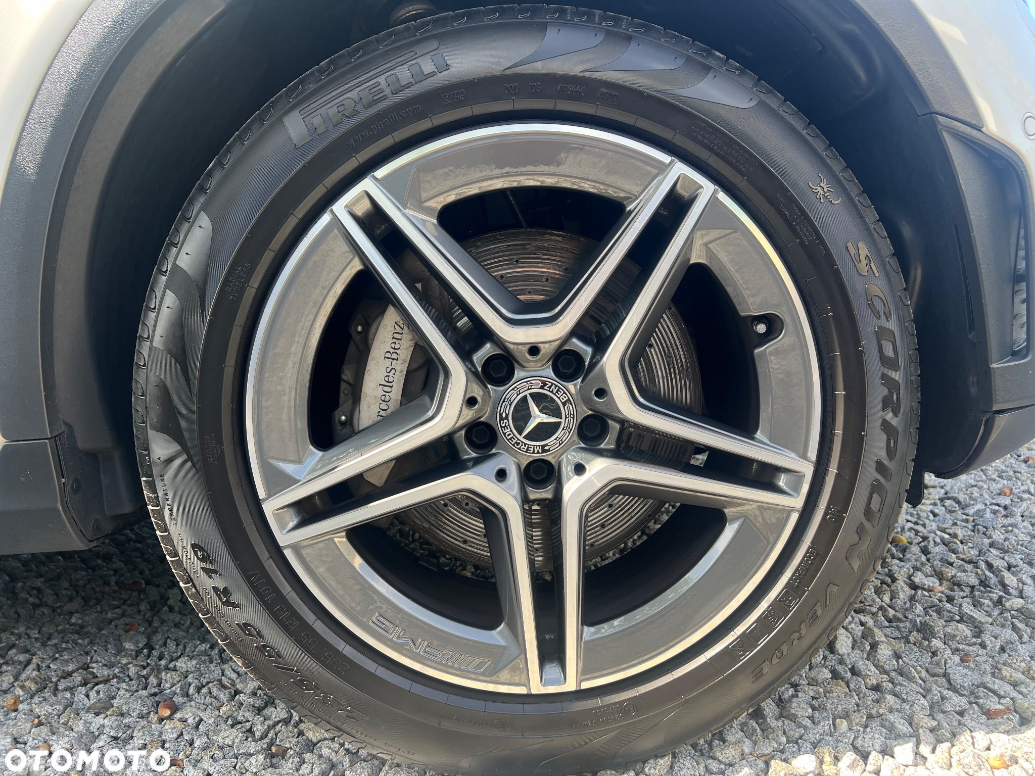 Mercedes-Benz GLC 220 d 4Matic 9G-TRONIC AMG Line Plus - 29