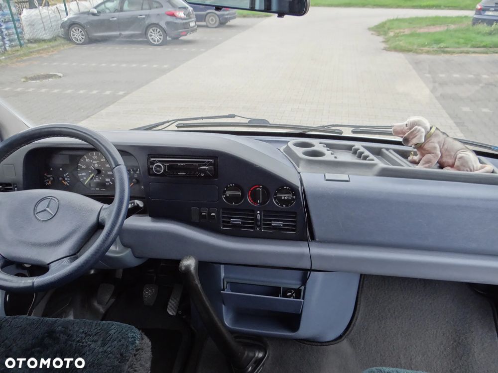 Mercedes-Benz SPRINTER - 8