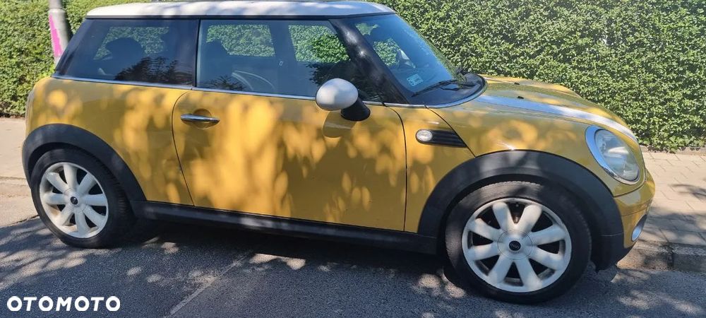 MINI Cooper Standard - 4