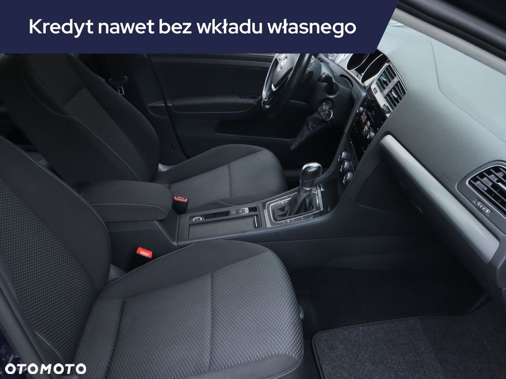 Volkswagen Golf - 11