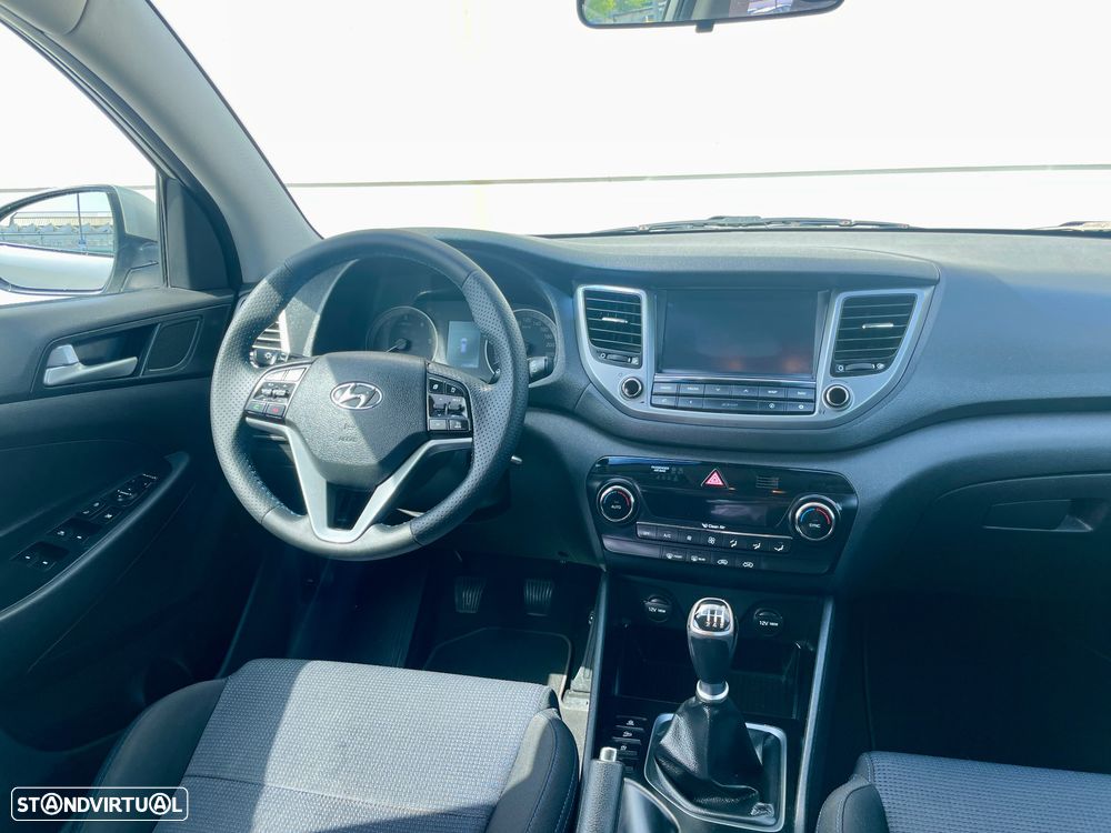 Hyundai Tucson 1.7 CRDi Executive - 10