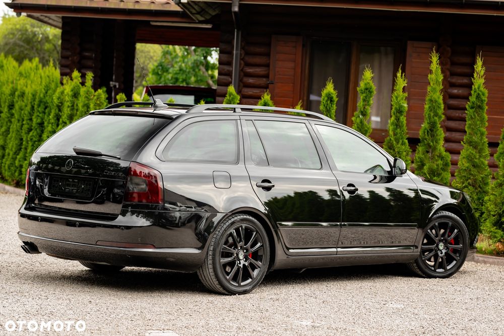 Skoda Octavia 2.0 TSI RS - 16