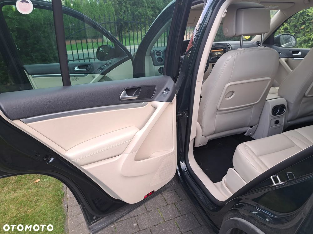Volkswagen Tiguan - 9