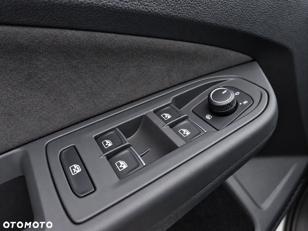 Volkswagen Golf 2.0 TSI GTI DSG - 28