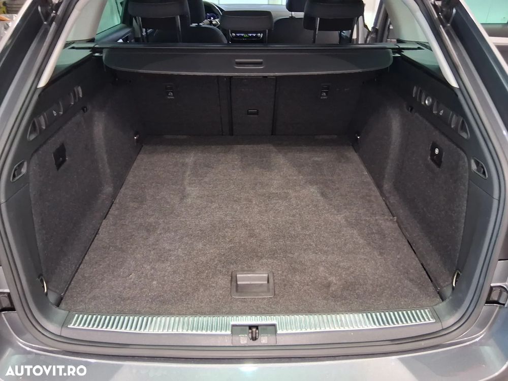 Skoda Superb 2.0 TDI DSG Ambition - 40