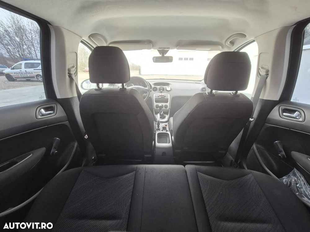 Peugeot 308 1.4E Confort - 12