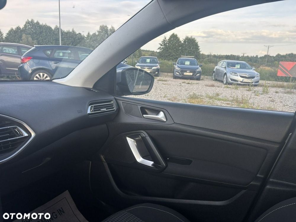 Peugeot 308 BlueHDi 120 Stop & Start Active - 28