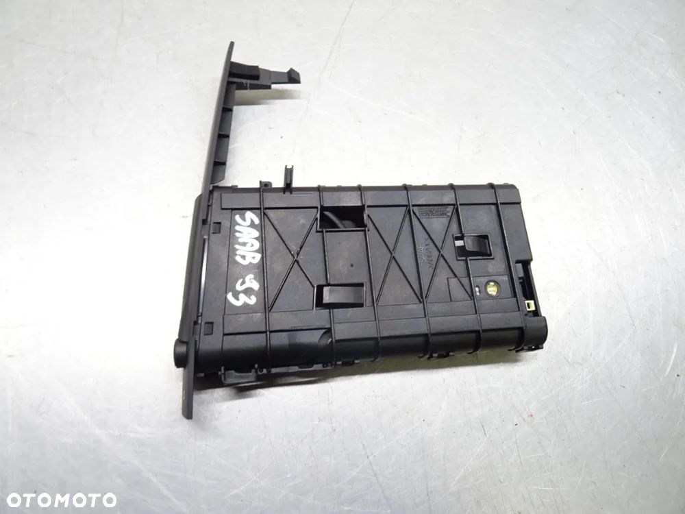 SAAB 93 II 02-06 UCHWYT NA KUBKI - 3