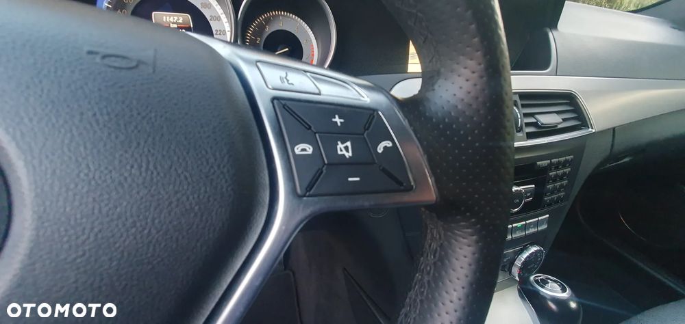 Mercedes-Benz Klasa C 180 Kompressor Automatik BlueEFFICIENCY Avantgarde - 29