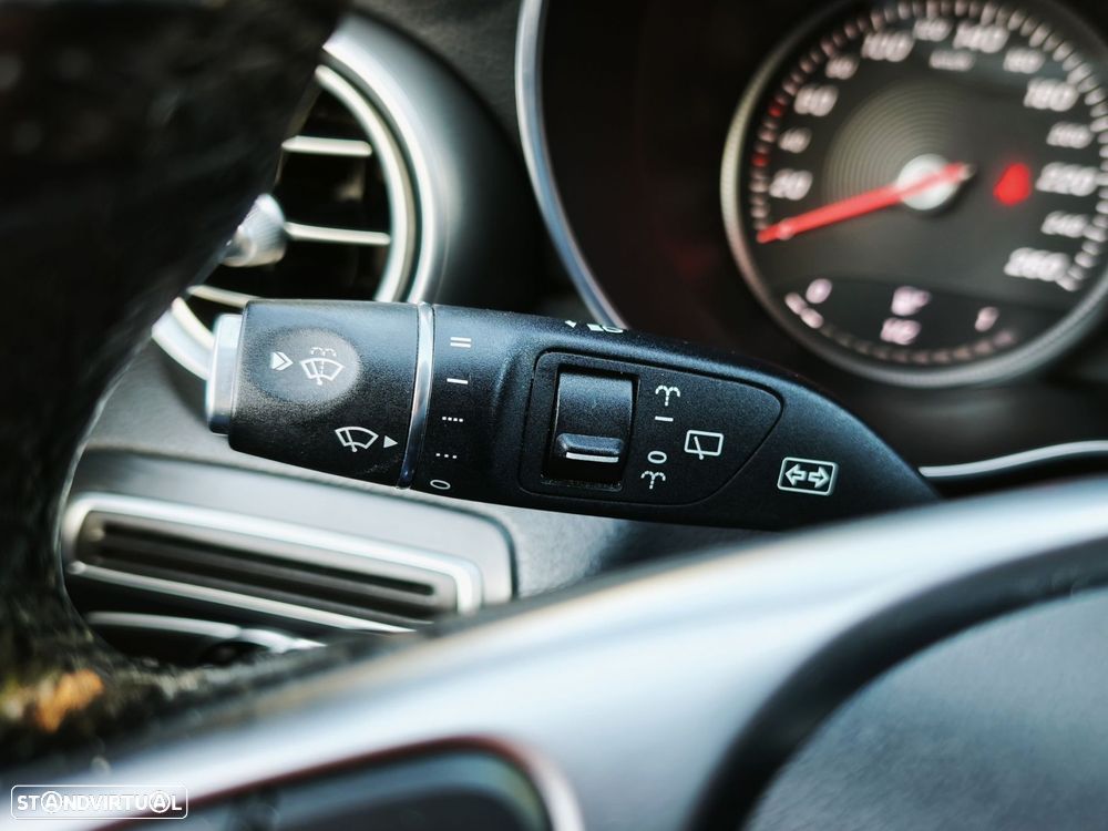 Mercedes-Benz C 220 d AMG Line - 22