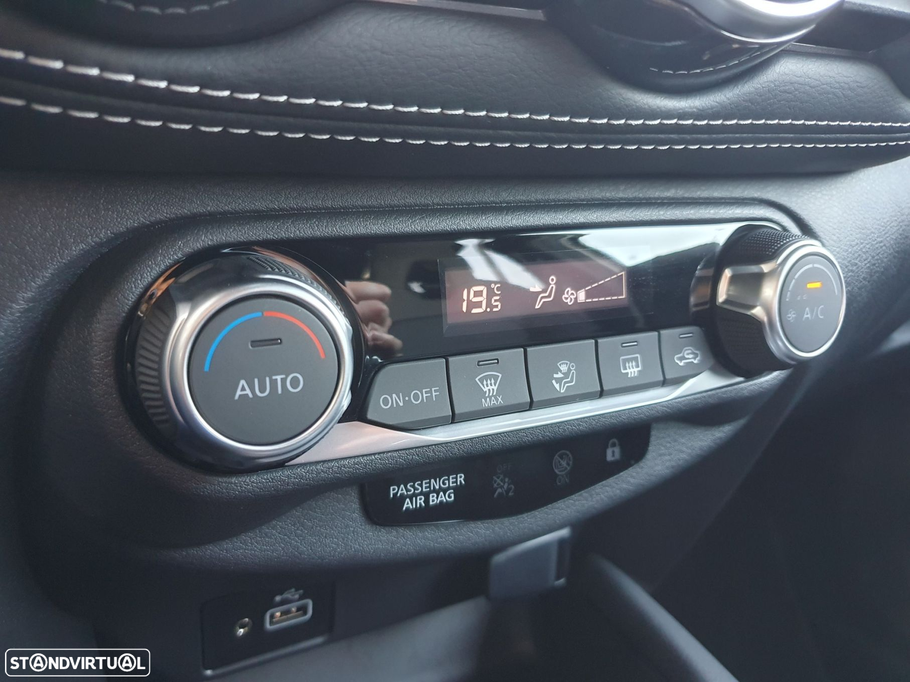 Nissan Juke 1.0 DIG-T Tekna TwoTone T - 22