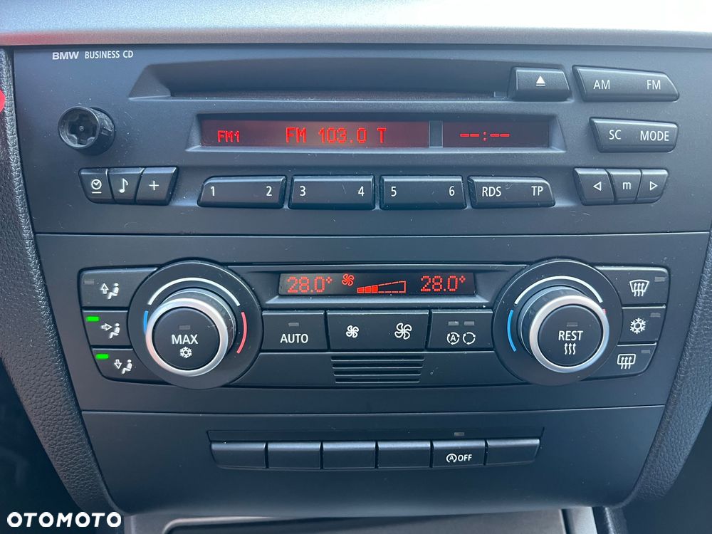 BMW Seria 1 116i Edition Sport - 26