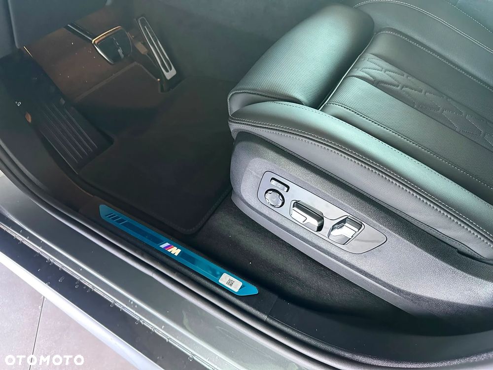 BMW X7 xDrive40d mHEV sport - 17
