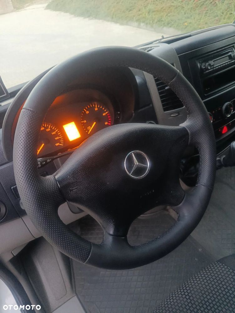 Mercedes-Benz Sprinter 318 - 16