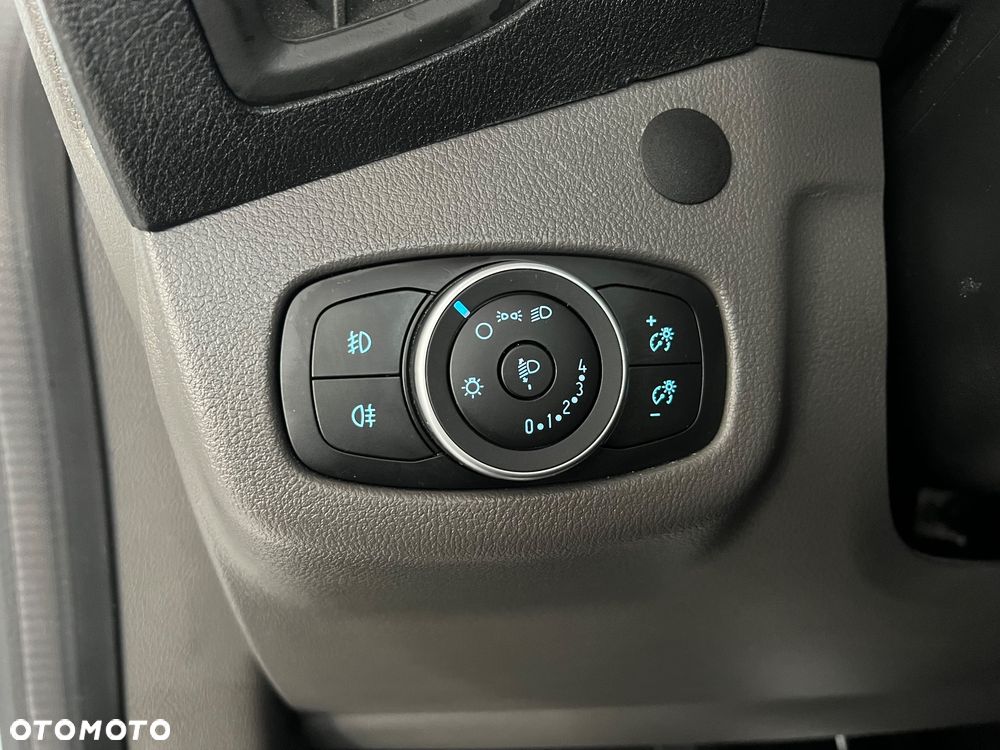 Ford Transit Connect - 21