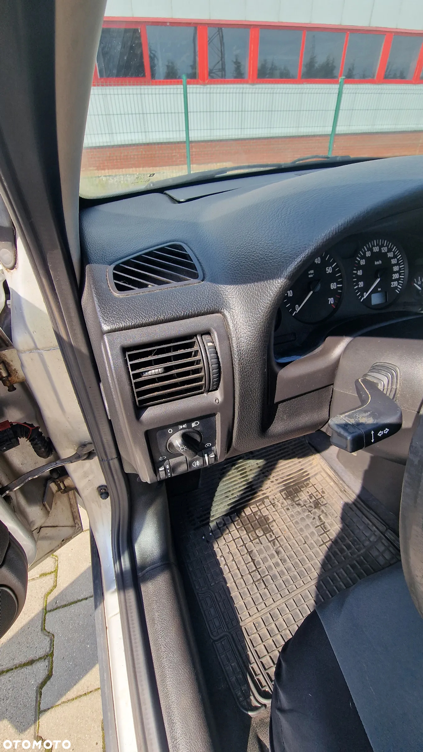 Opel Astra - 16