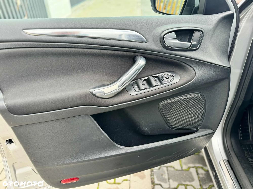 Ford S-Max 2.0 TDCi DPF Titanium - 16