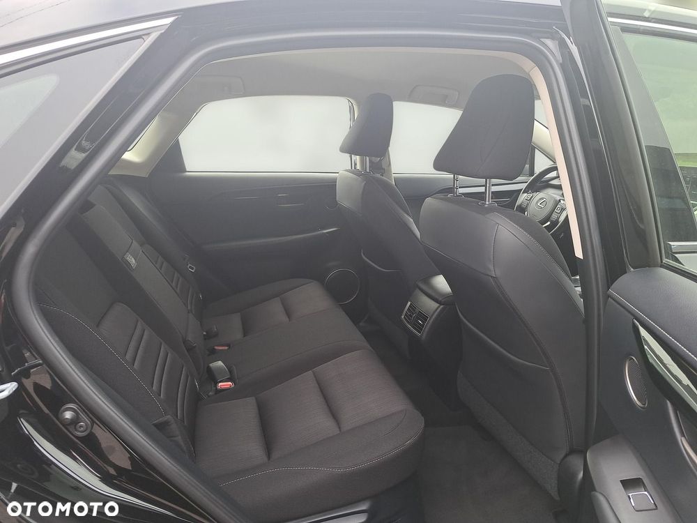 Lexus NX 300h Elegance 2WD - 17