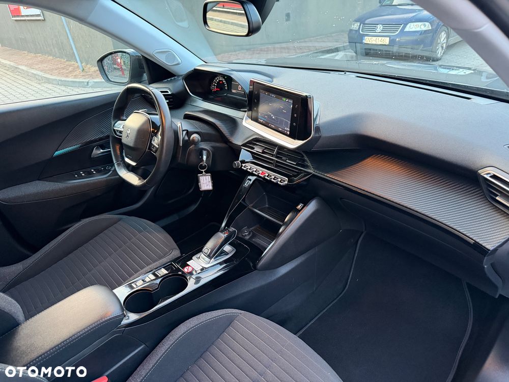 Peugeot 2008 1.2 PureTech Allure S&S EAT8 - 6