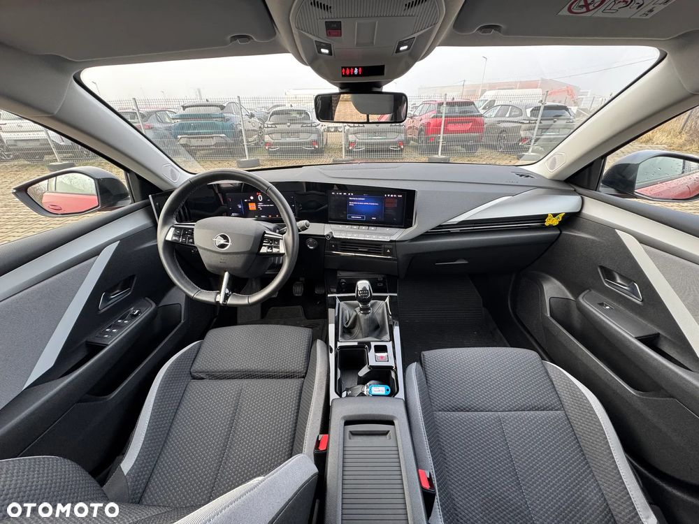 Opel Astra 1.2 T Edition S&S - 18