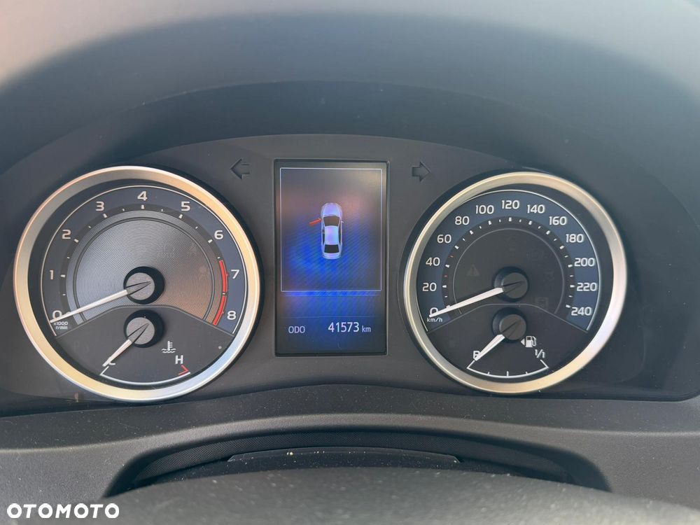 Toyota Corolla 1.6 Comfort - 12