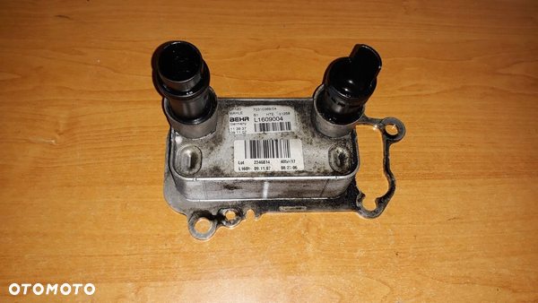 CHŁODNICZKA OLEJU BMW E60 E90 E87 N47 2.0D 1609004