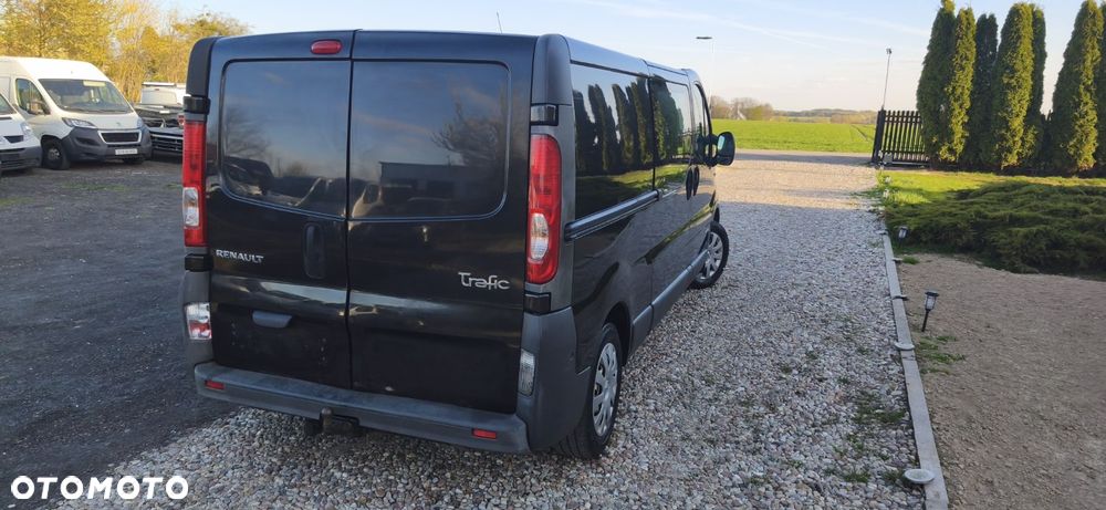 Opel Vivaro L2H1 2.9t - 24