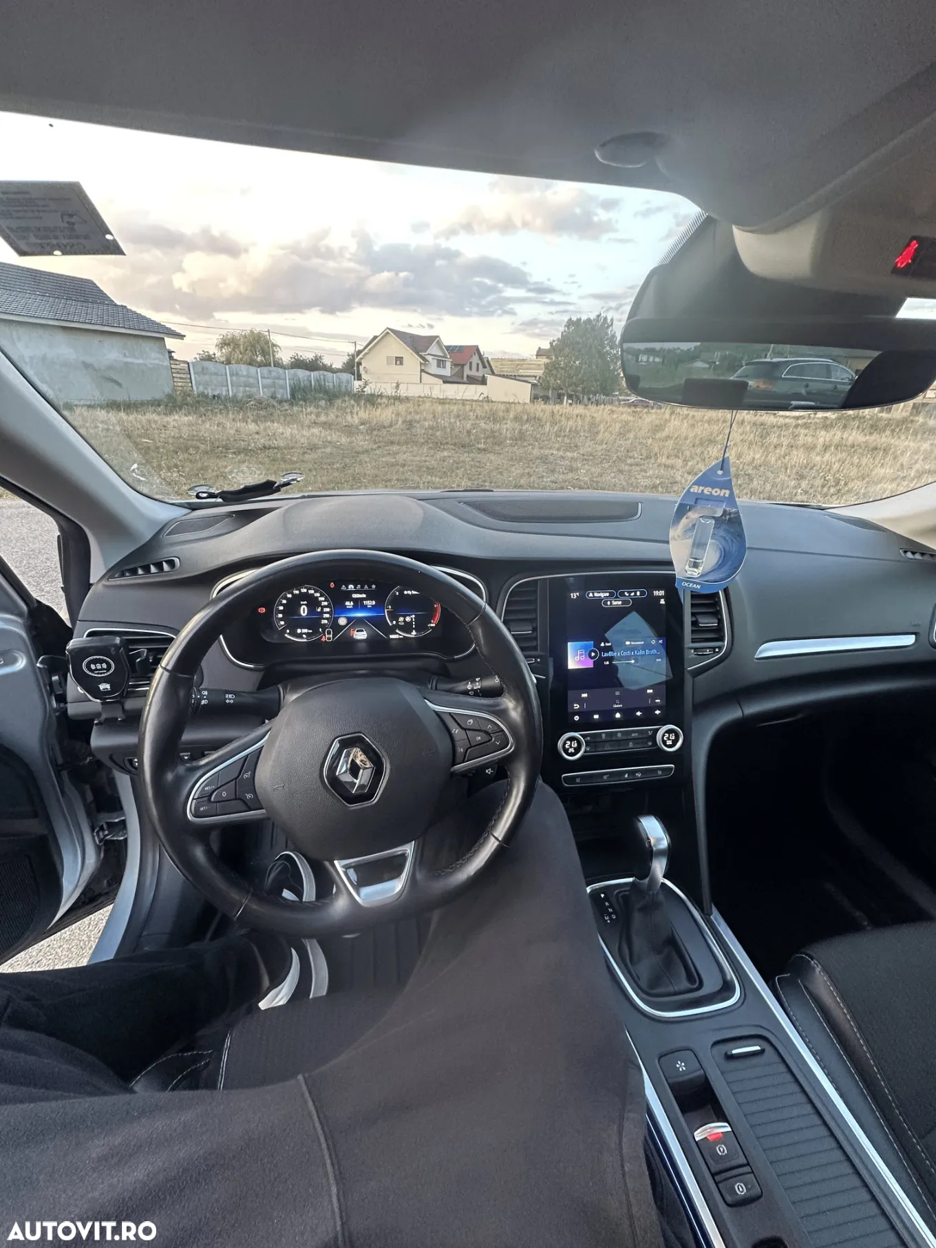Renault Megane BLUE dCi 115 EDC Techno - 12