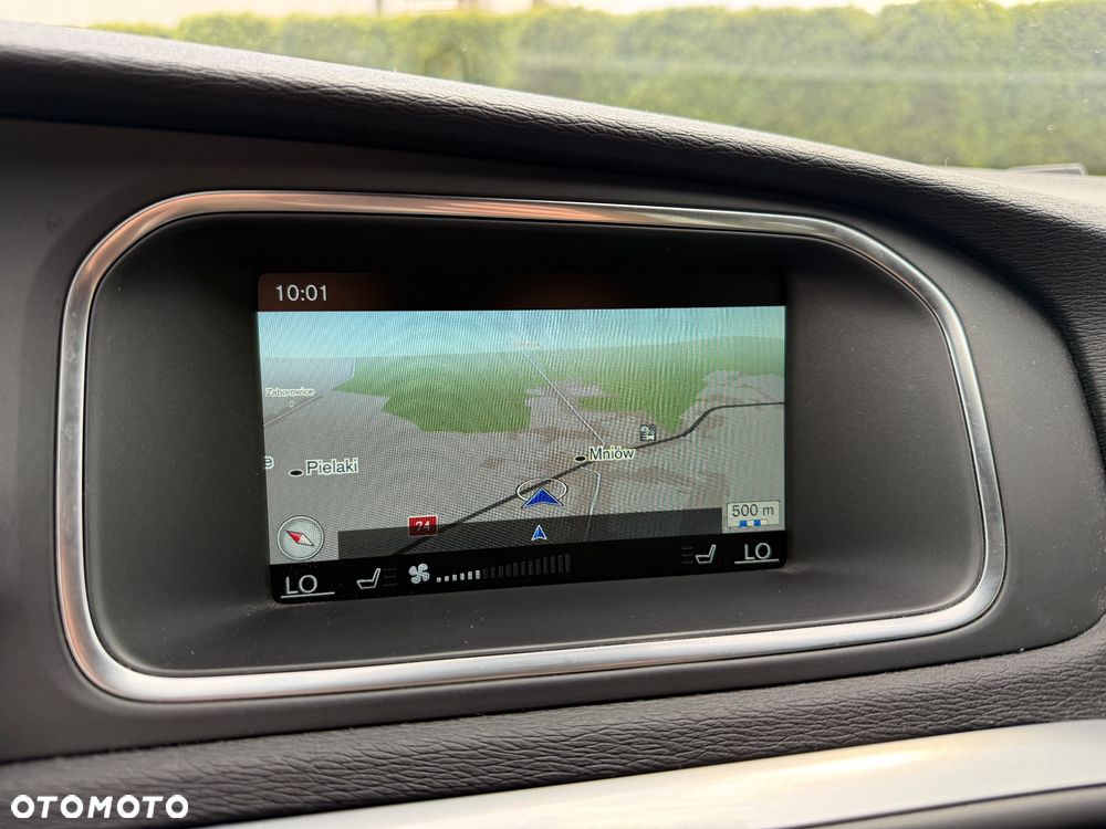 Volvo V40 D2 Drive-E R-Design Momentum - 10