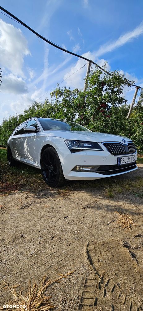 Skoda Superb 2.0 TDI Sportline DSG - 10