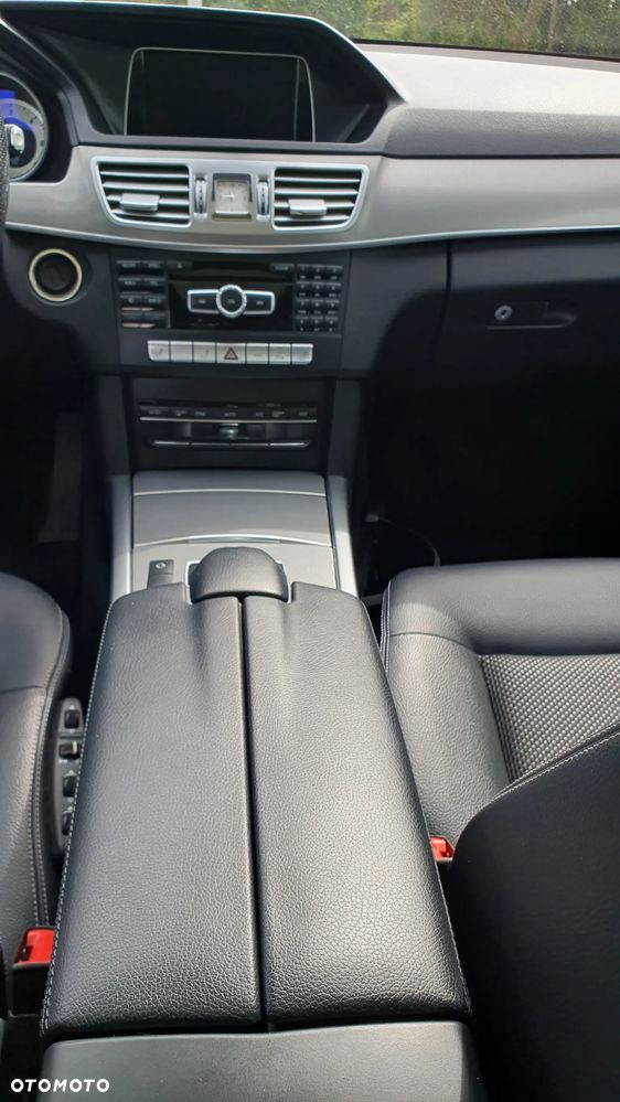 Mercedes-Benz Klasa E 220 BlueTEC 9G-TRONIC - 19