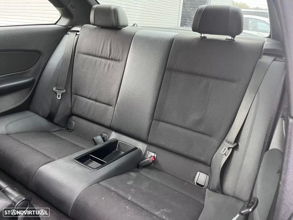 BMW 120 d Coupe Aut. Edition Sport - 32