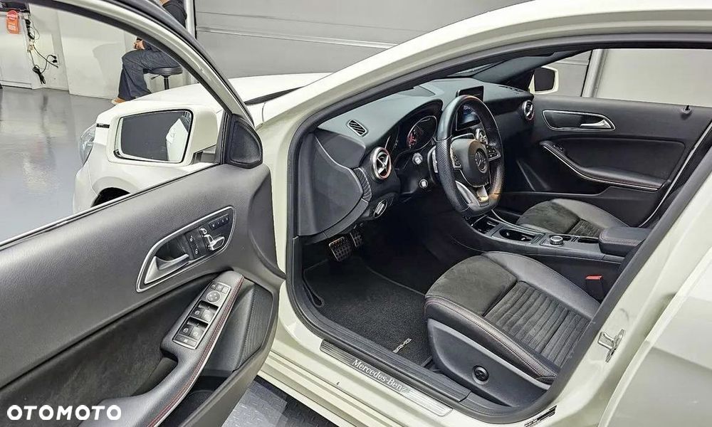 Mercedes-Benz Klasa A 200 7G-DCT AMG Line Advanced - 16