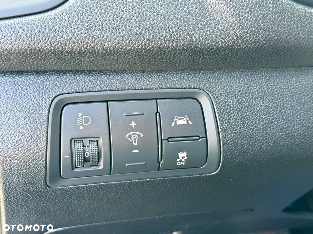 Hyundai i20 1.4 Intro Edition - 28