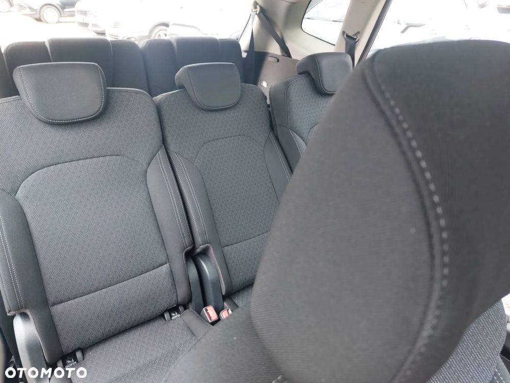 Kia Carens 1.6 GDI Edition 7 - 11