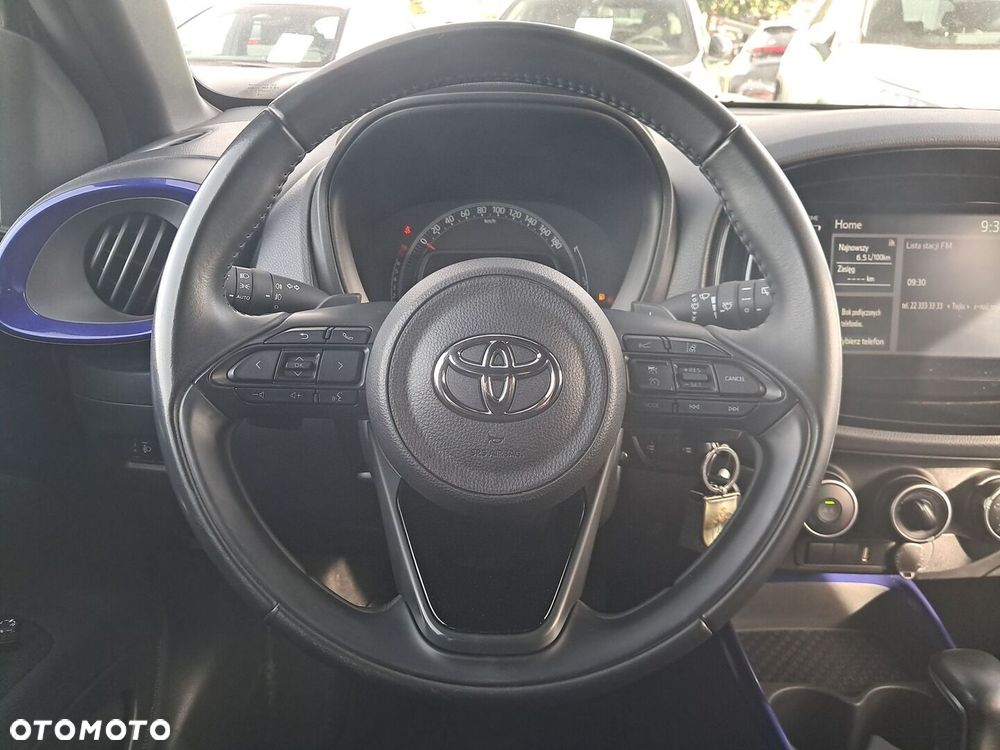Toyota Aygo X 1.0 VVT-i Style CVT - 12