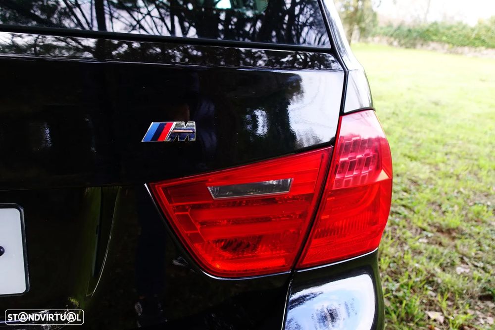 BMW 320 d Sport - 13