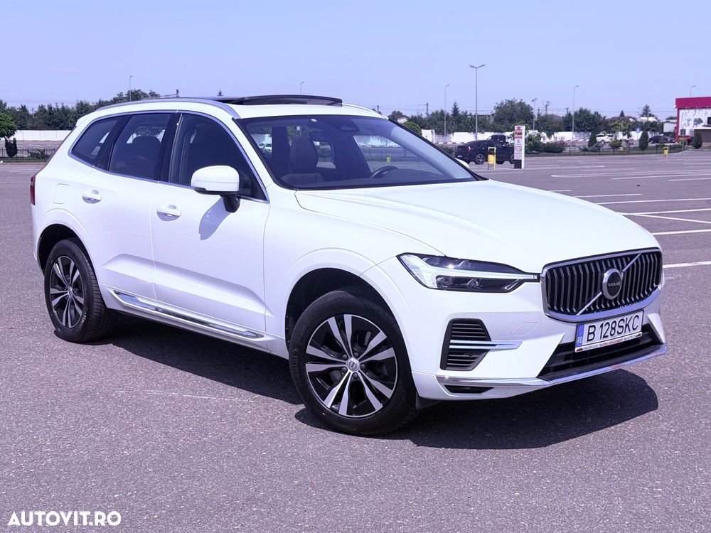 VOLVO XC60 2022 — imagine 3