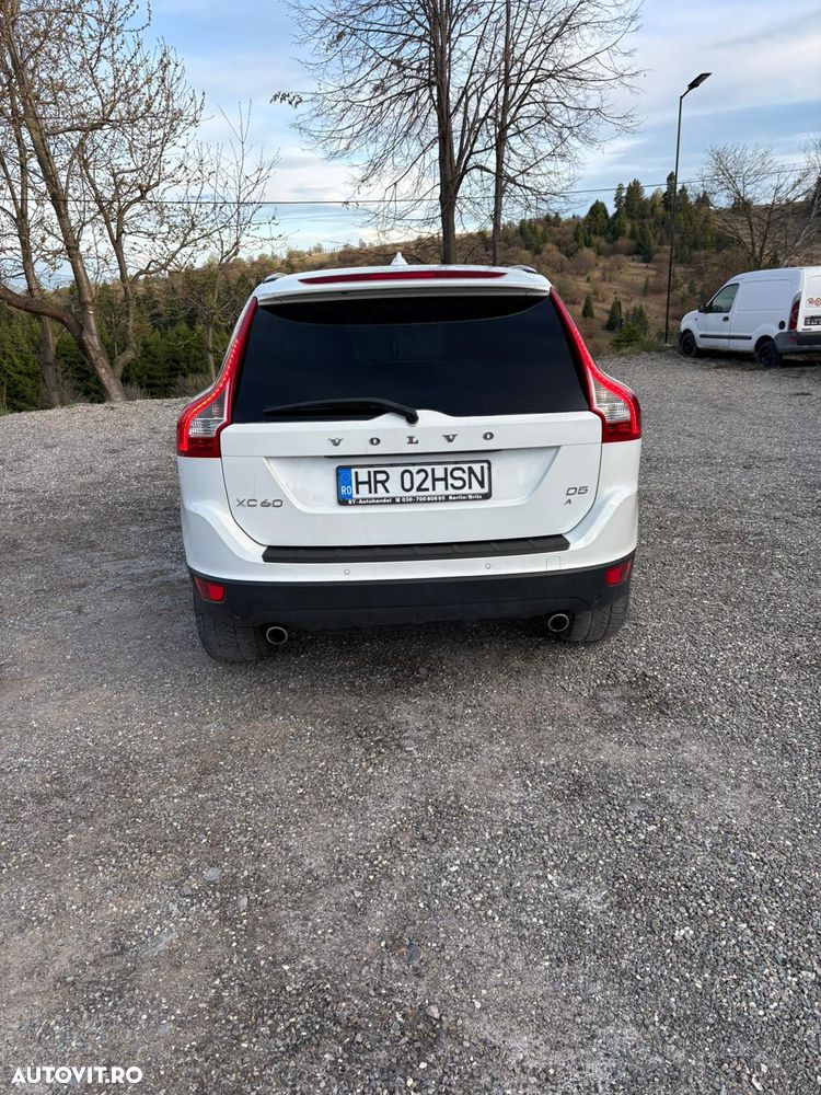 Volvo XC 60 D5 AWD Kinetic - 5