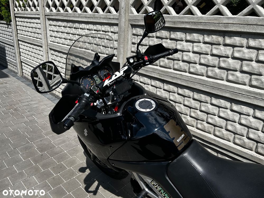 Suzuki V-STROM - 23