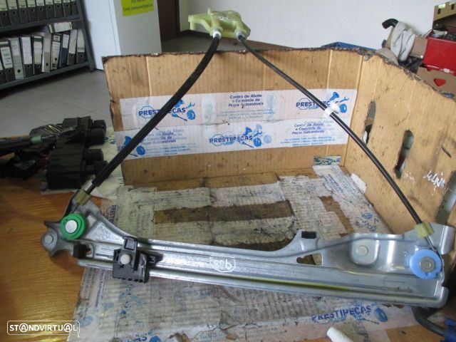 Elevador Sem Motor 989698103ARD RENAULT LAGUNA SW 2008 5P TD - 1