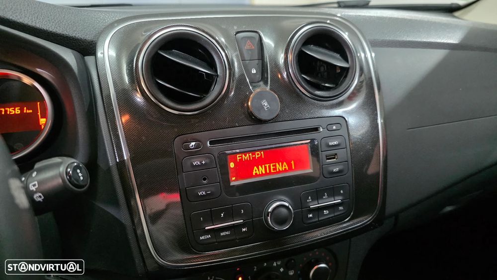 Dacia Sandero 0.9 TCe Comfort Bi-Fuel - 29