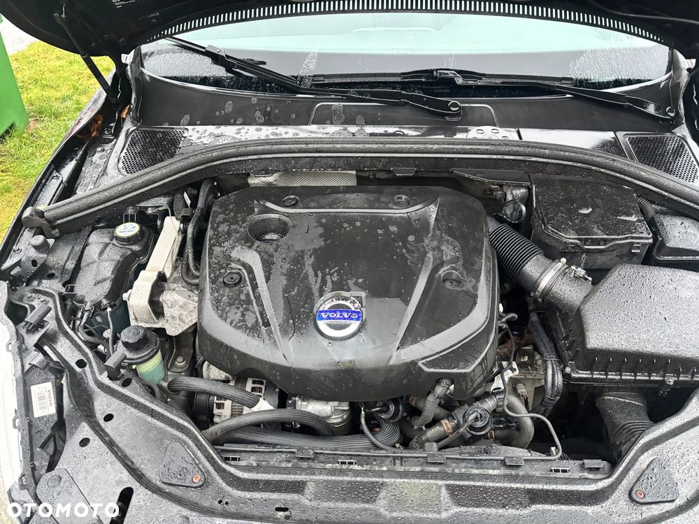 Volvo XC 60 D4 Momentum - 21