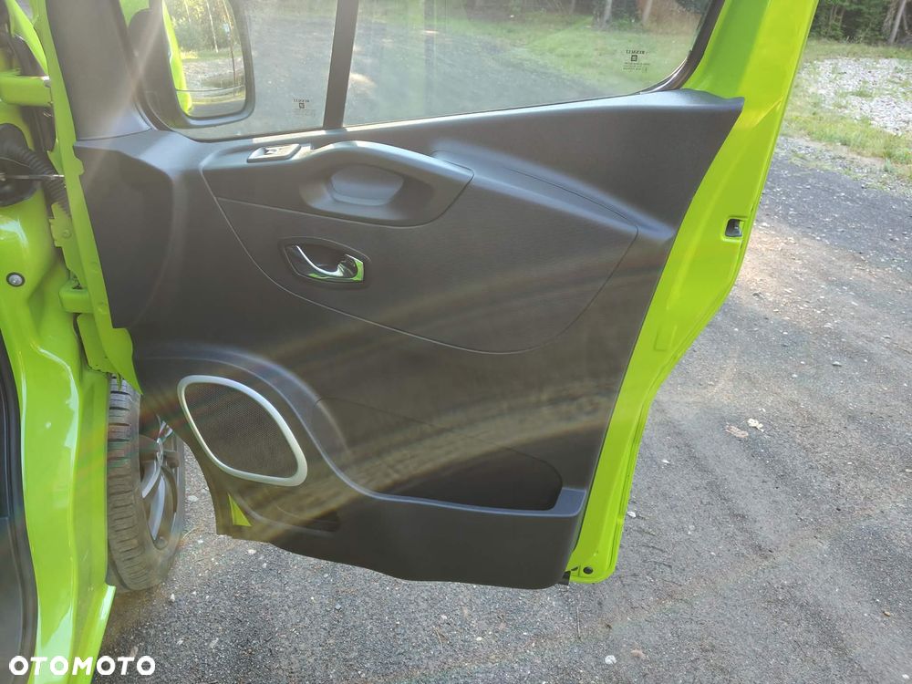 Opel Vivaro - 22