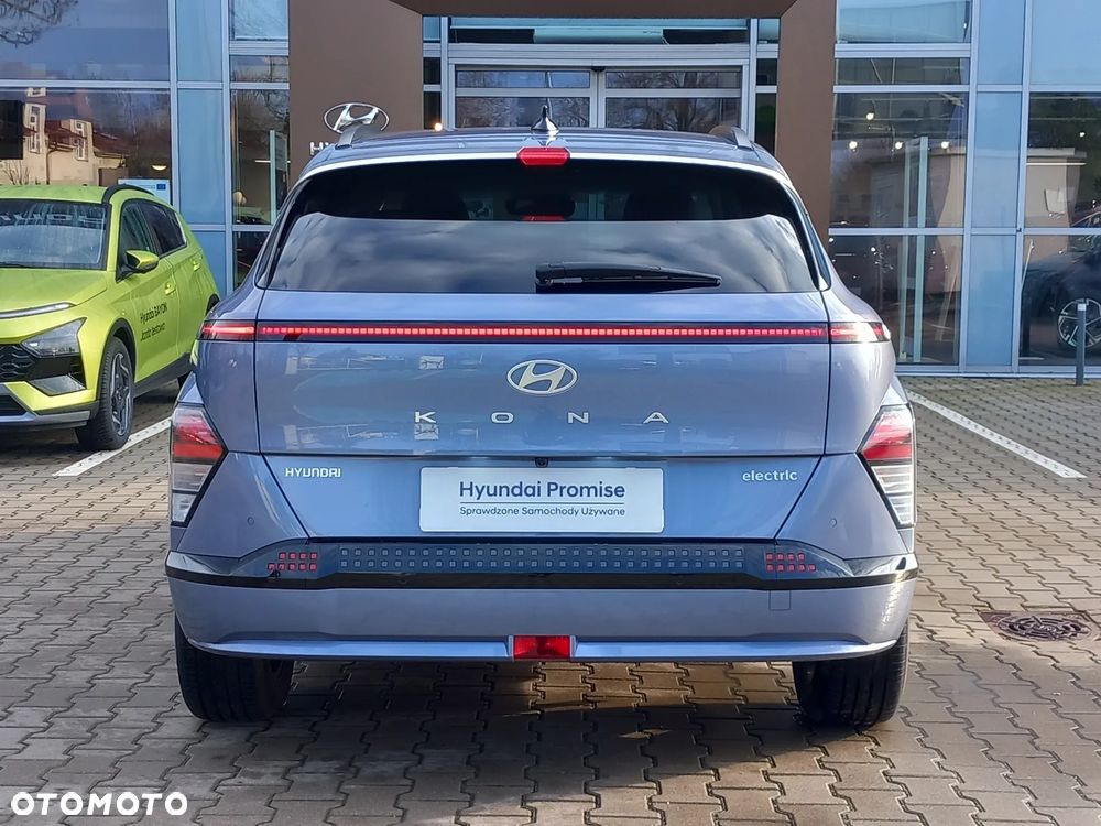 Hyundai Kona 65kWh Executive - 8